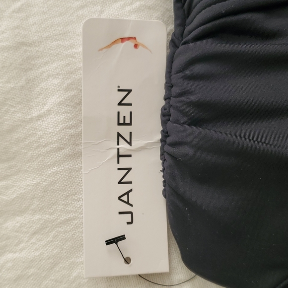 Jantzen Iconic one piece, Black, size 8 $175- now $110 - Picture 5 of 6